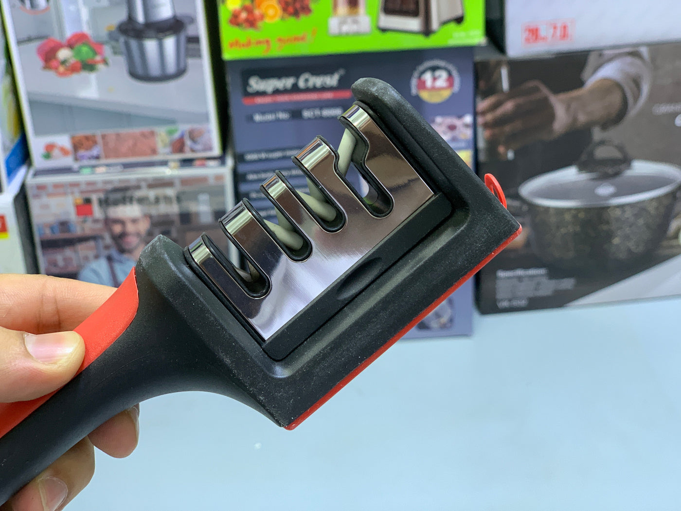 Knife sharpener