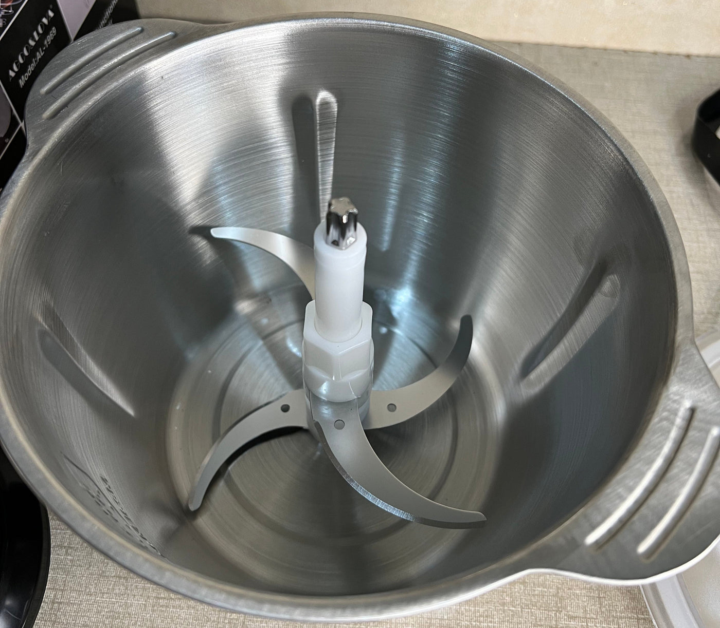 Gawadar Import™ Silver Crest Meat Chopper 3 Litter 1000 watt orignal